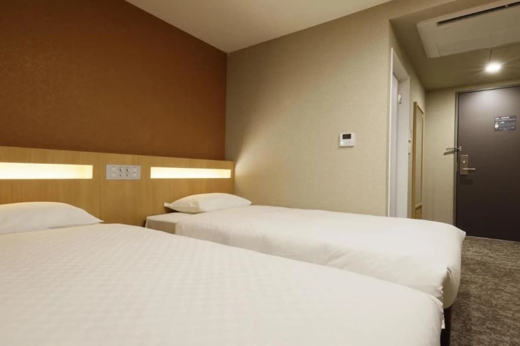 Plum Hotel - photo 4
