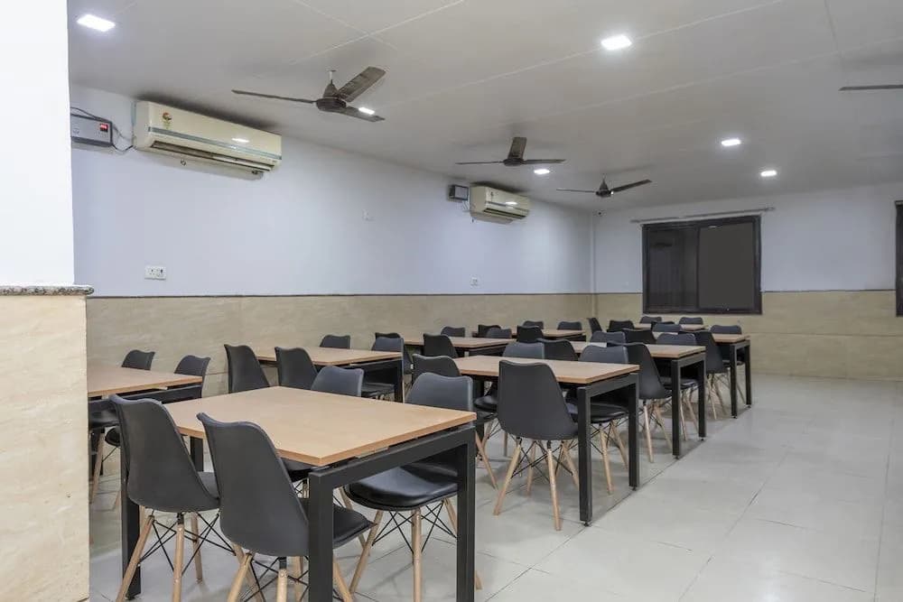 SilverKey Executive Stays 45988 Pooth Kalan - photo 11