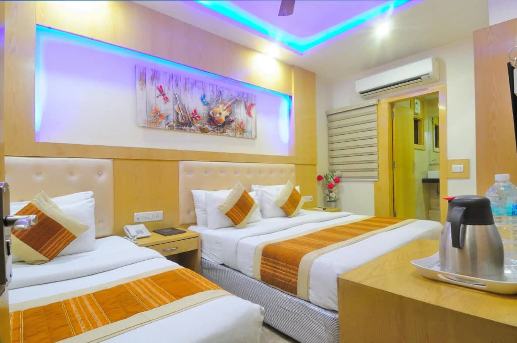 Hotel Prince Palace Deluxe - photo 3