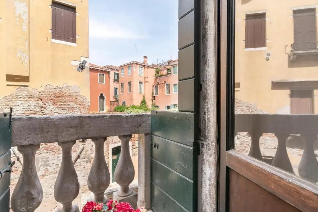 Riva Palace Apartments by Wonderful Italy - photo 13