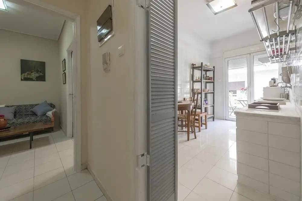 Cozy apartment in Exarcia district - photo 8