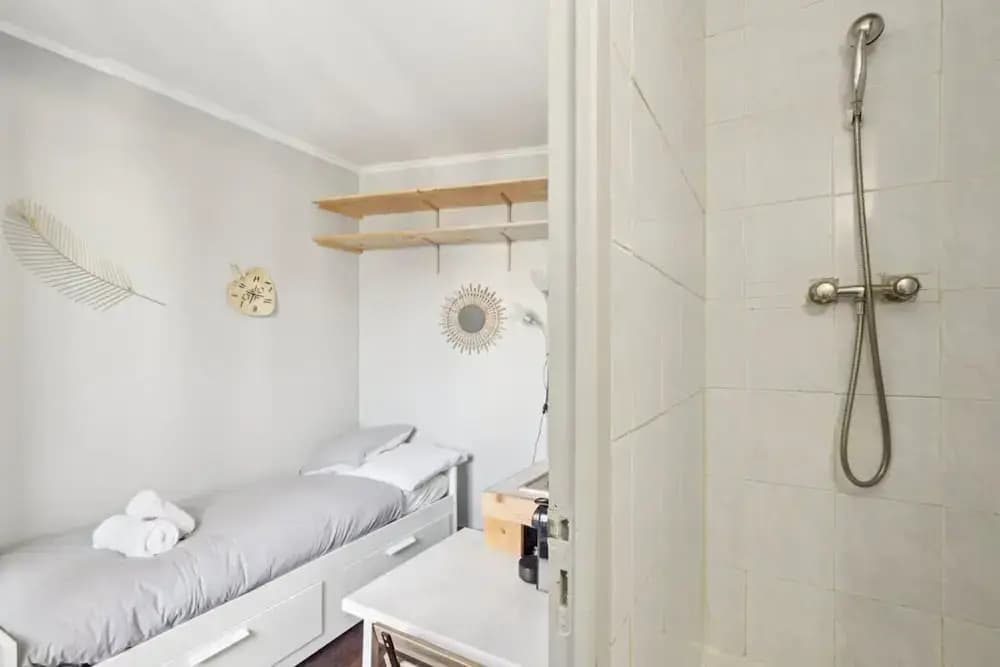 Charming Studio- Balcony in Montmartre- Mobility - photo 8