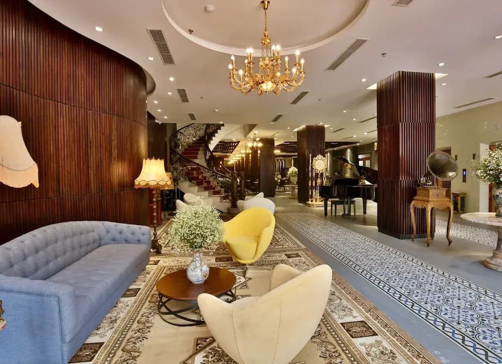 Dong Duong Hotel & Suites - photo 2
