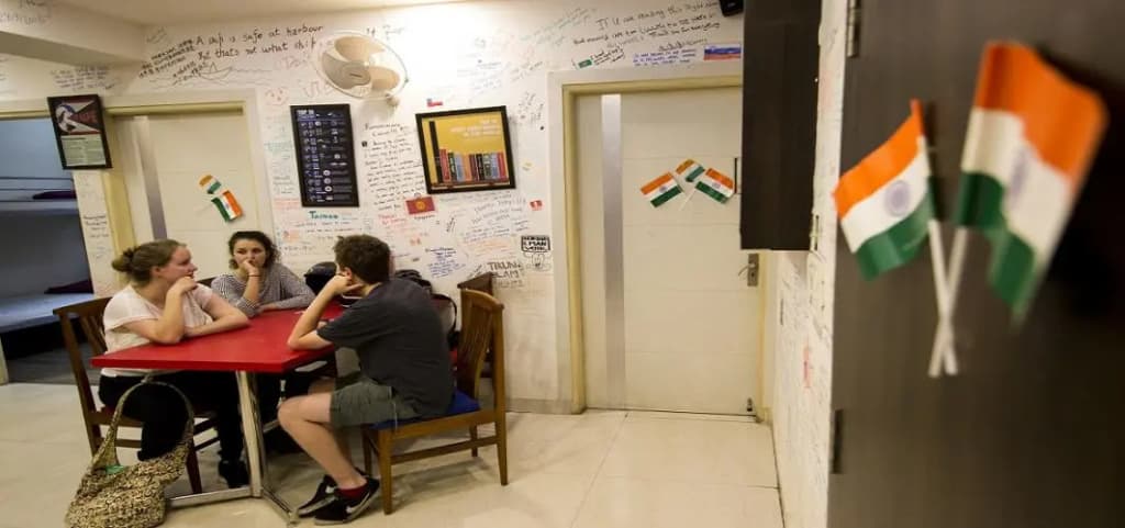Joey's Hostel - photo 21