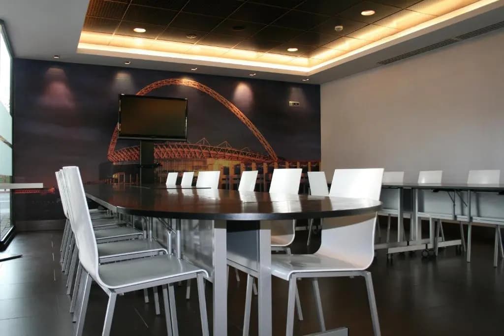 Hotel Tach Madrid Airport - photo 13