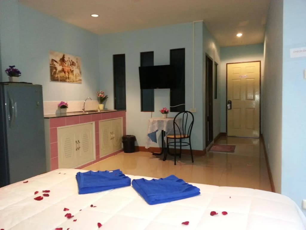 Dreams Guesthouse & Hostel Patong - photo 7
