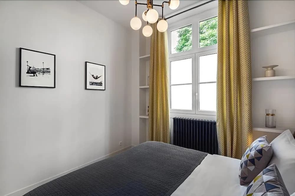 Saint Germain Bon March Chic Three Bedroom - photo 2