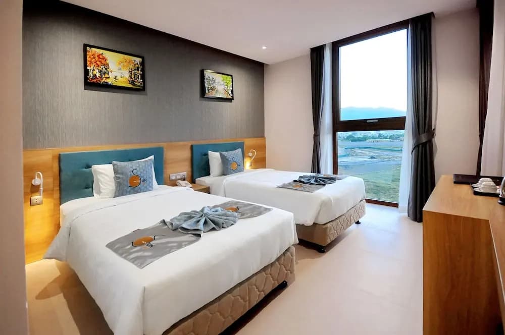 Sunkiss Hotel - photo 4