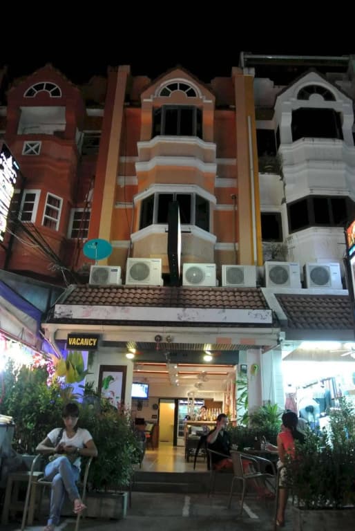 Karon Sunshine Guesthouse & Bar - main photo