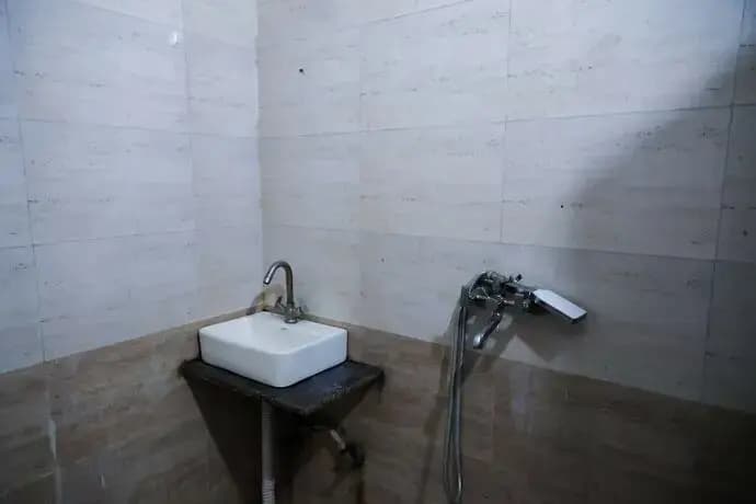 Roomshala 127 Mannat Stay - photo 10