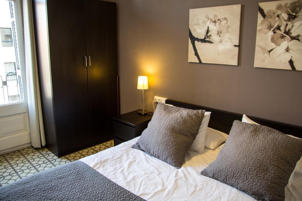 La Pedrera Apartment - photo 10