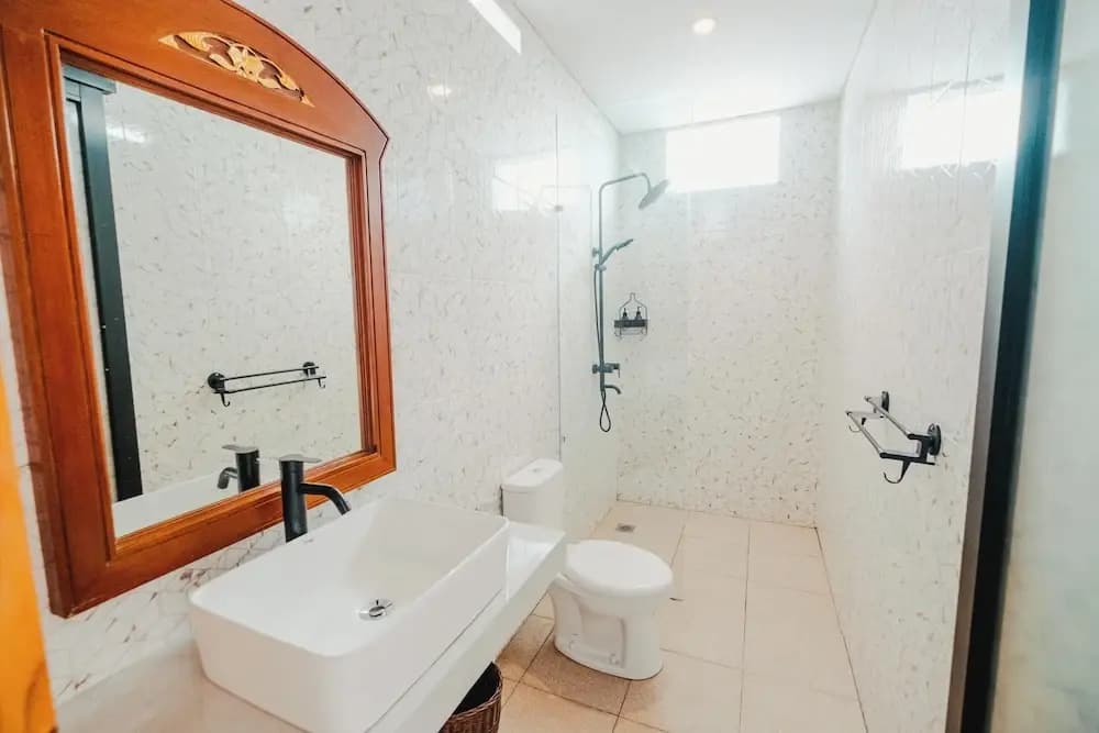 Turtle Shelter Guest House - photo 33