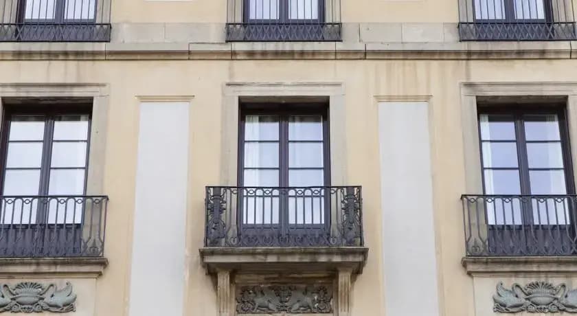 Friendly Rentals Palace - photo 1