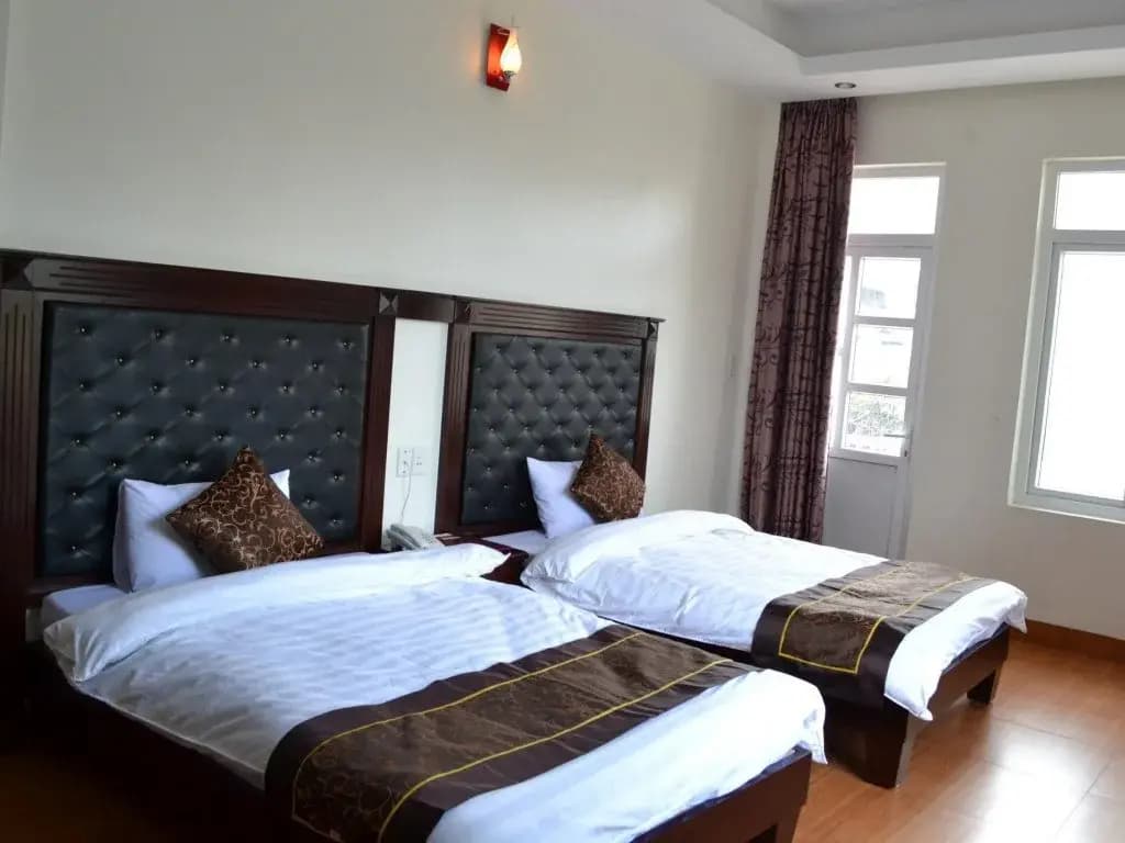 Ruby Ha Long Hotel - photo 2