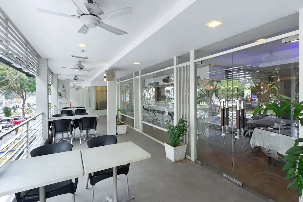 Kings Hotel - photo 26