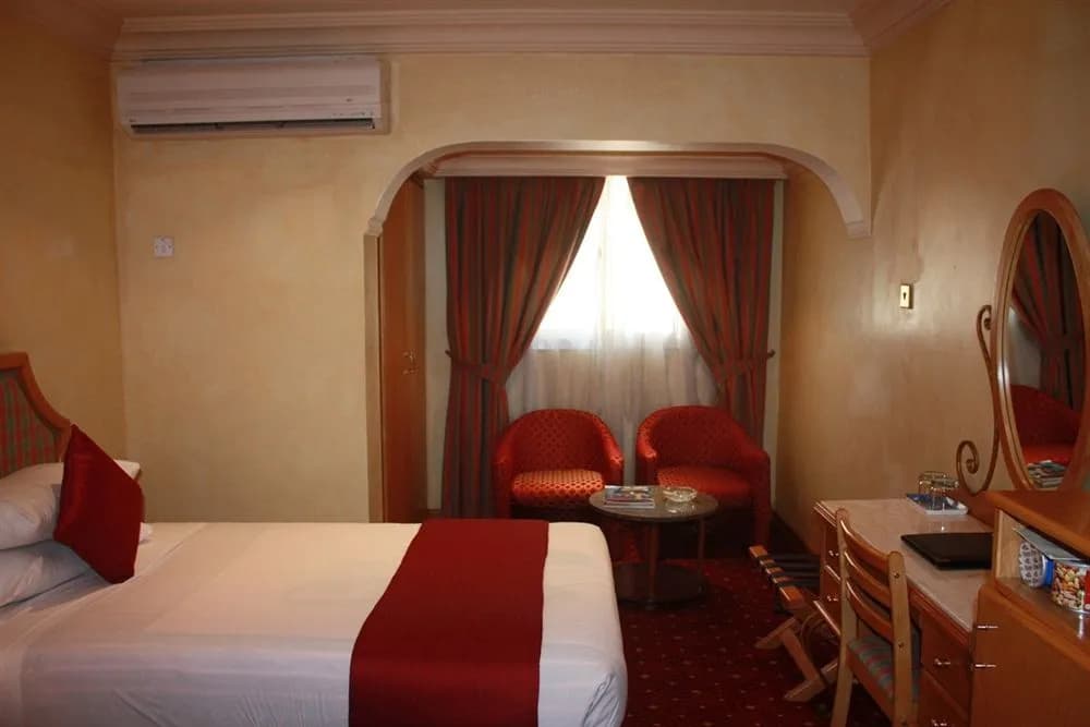 Qatar Palace Hotel - photo 2