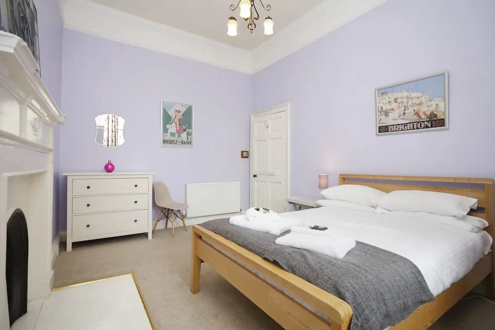 Edinburgh Deluxe Hanover Street Apt - photo 3