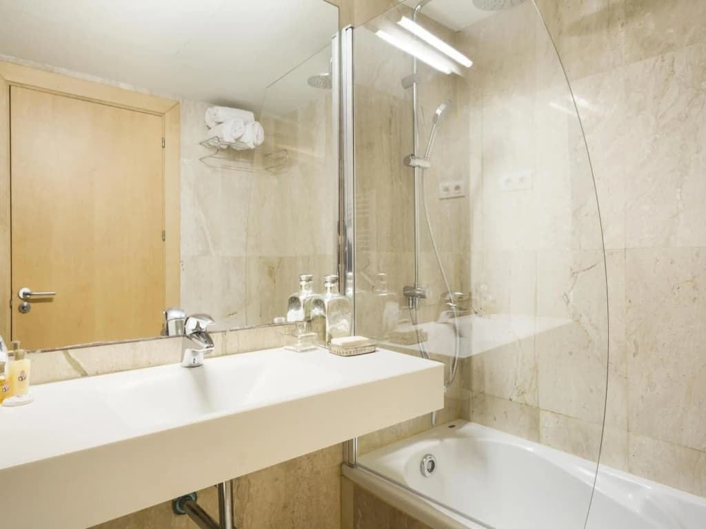 P14.b.1 - photo 9