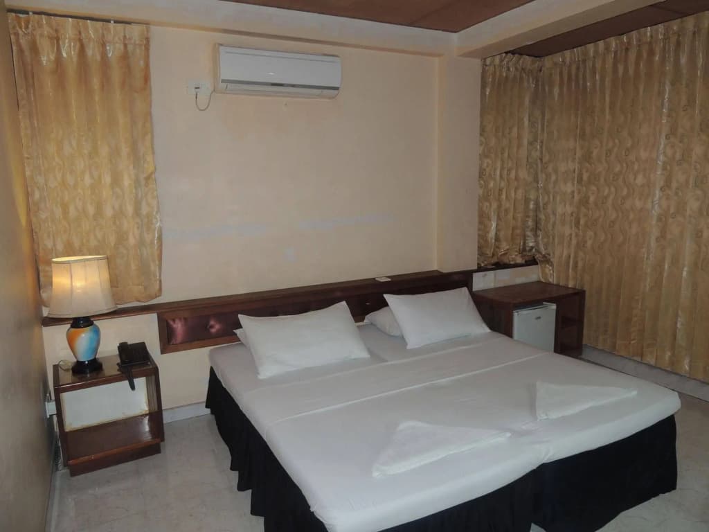 Off Day Inn Hotel - photo 5
