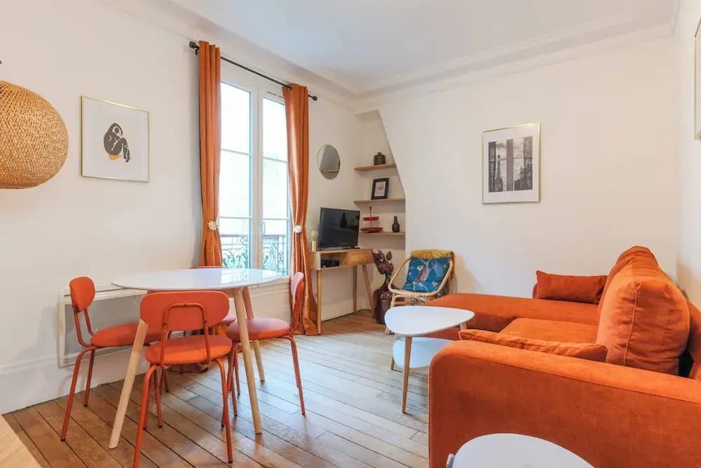 Parisian Getaway in the City of Light! - photo 7