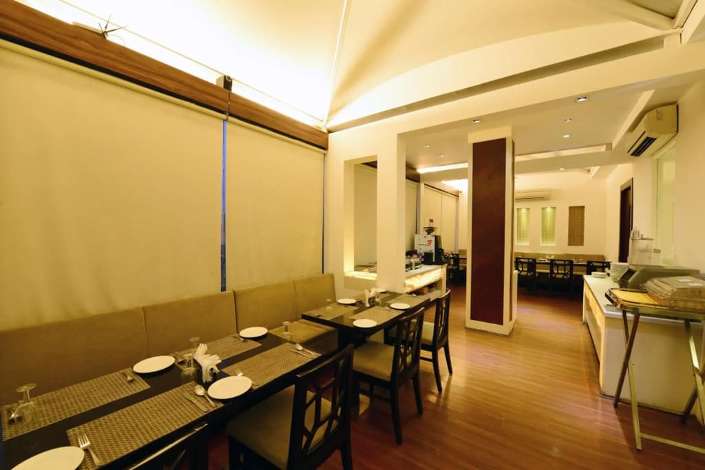 Hotel Chanchal Deluxe - photo 18