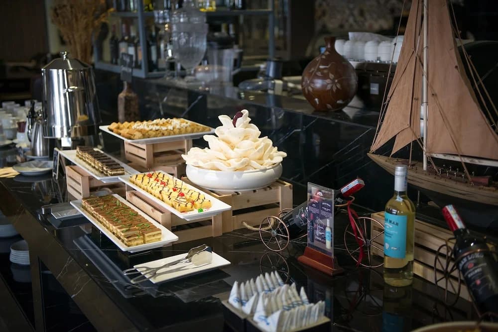 Paradise Suites Hotel - photo 11