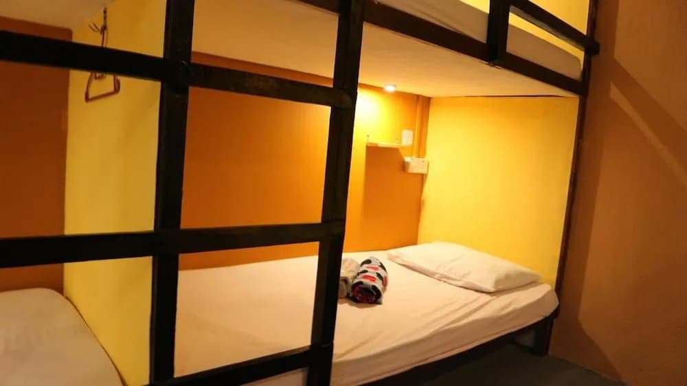 EB2 Hostel - photo 4