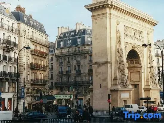 Elegant 130m² Apartment in Central Paris, Marais - photo 2