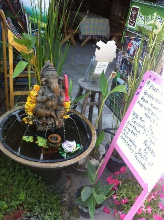 The Moatview Guesthouse - photo 9