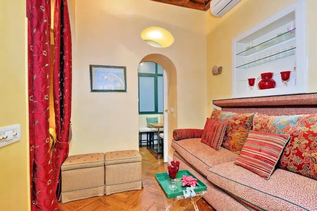 Pantheon charming apartment - photo 2
