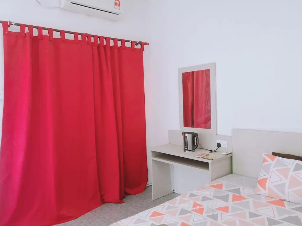 Maness Guesthouse & Homestay - photo 1
