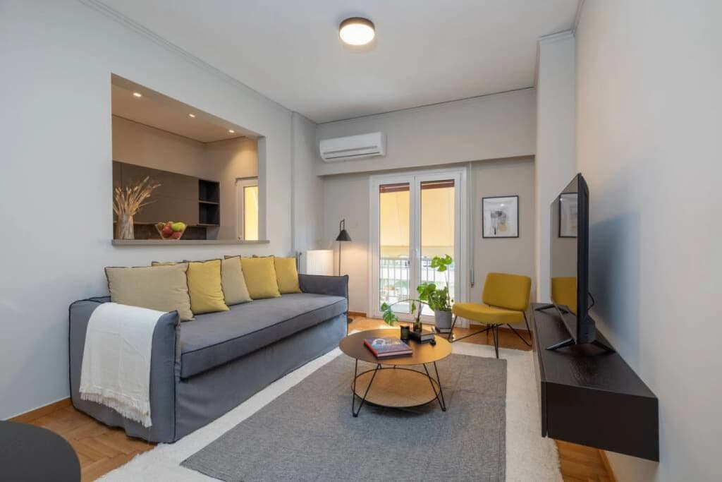 2A · The Beehive Apartment 2A - photo 1
