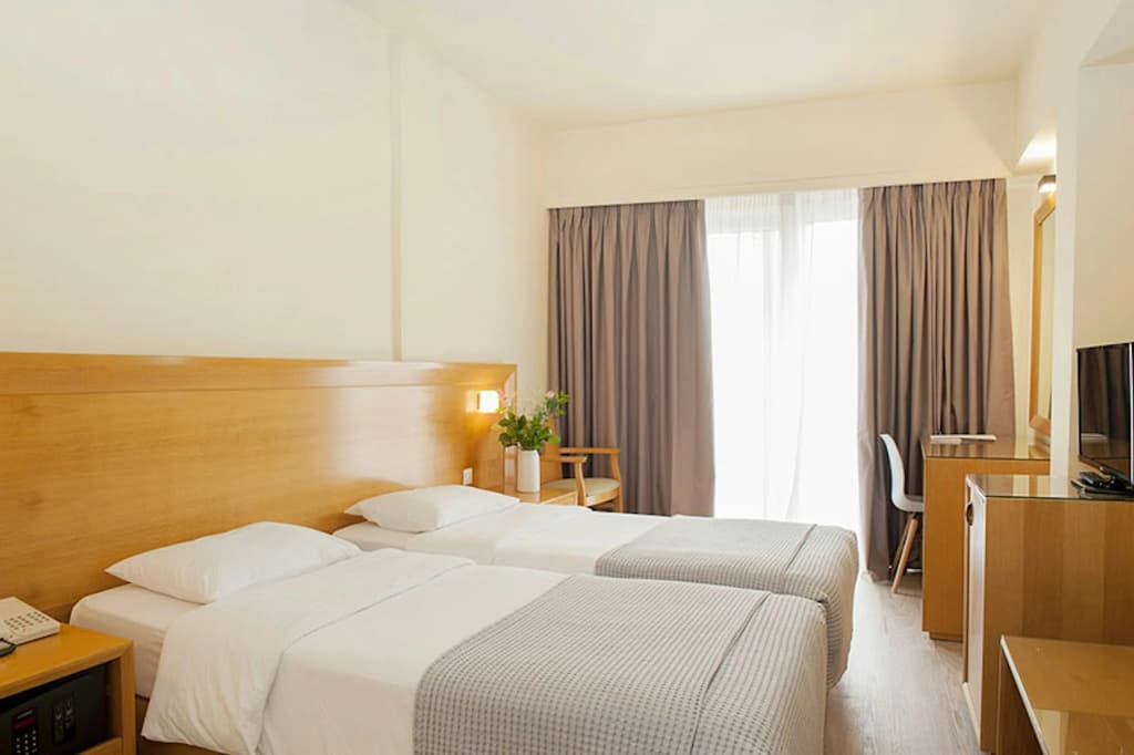Athinais Hotel - photo 3