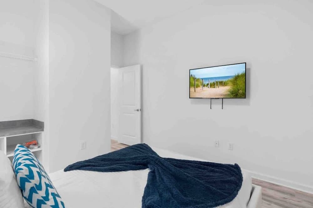 Super Ritzy 9BR 9BA Loft Private Pool - photo 20