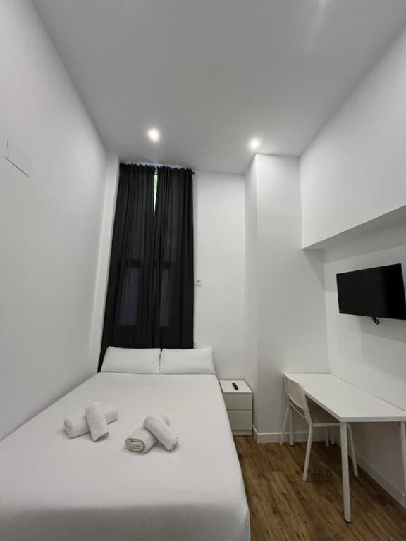 Hostal Bernabeu 2 - photo 1