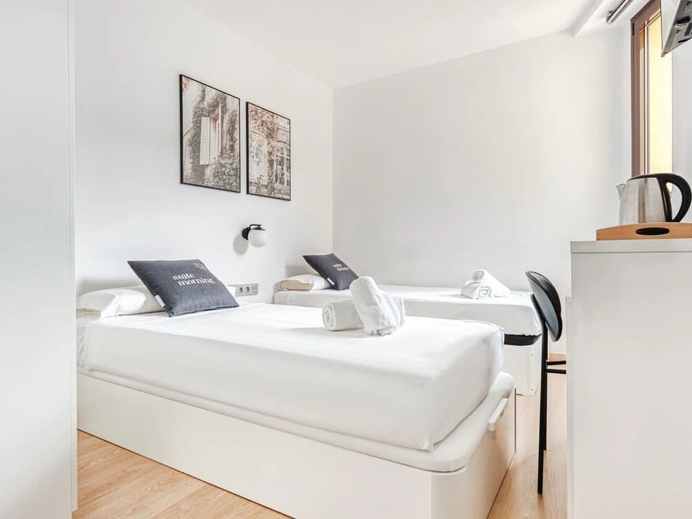 Limehome Barcelona Carrer de Fontcoberta - photo 4
