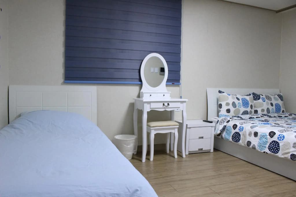 Bunk Guesthouse Hostel 2 - photo 2