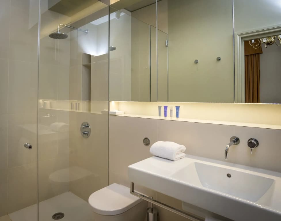 The Goodenough Hotel London - photo 9