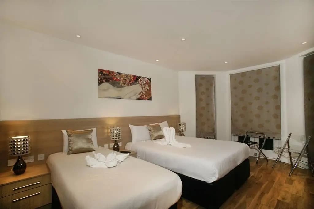 The Kensington Studios - photo 33
