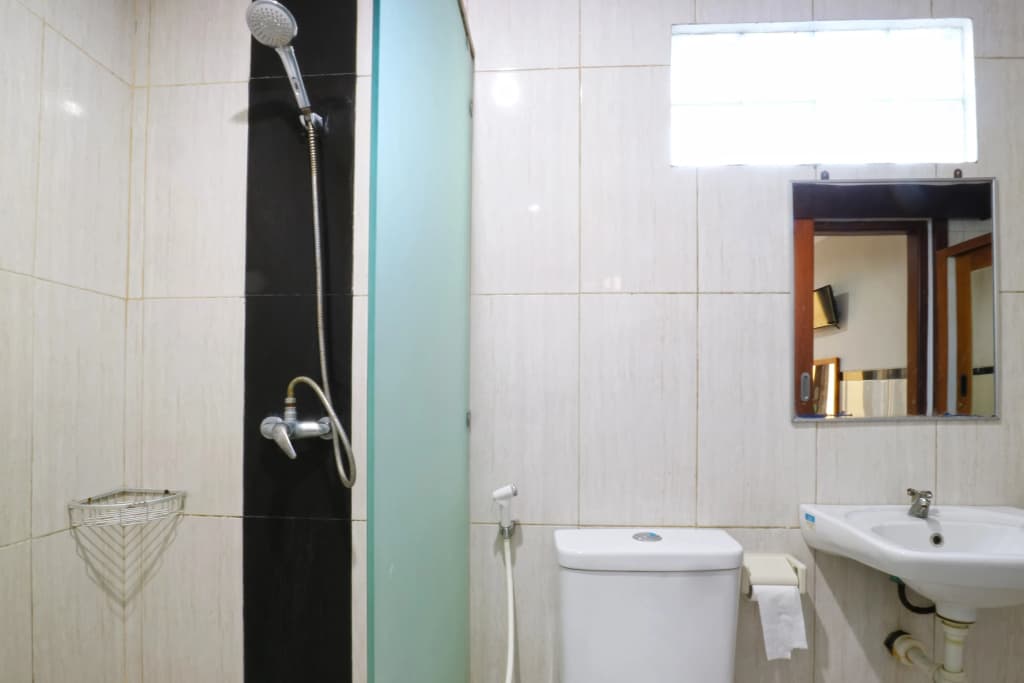 Rena Segara House Kuta - photo 10