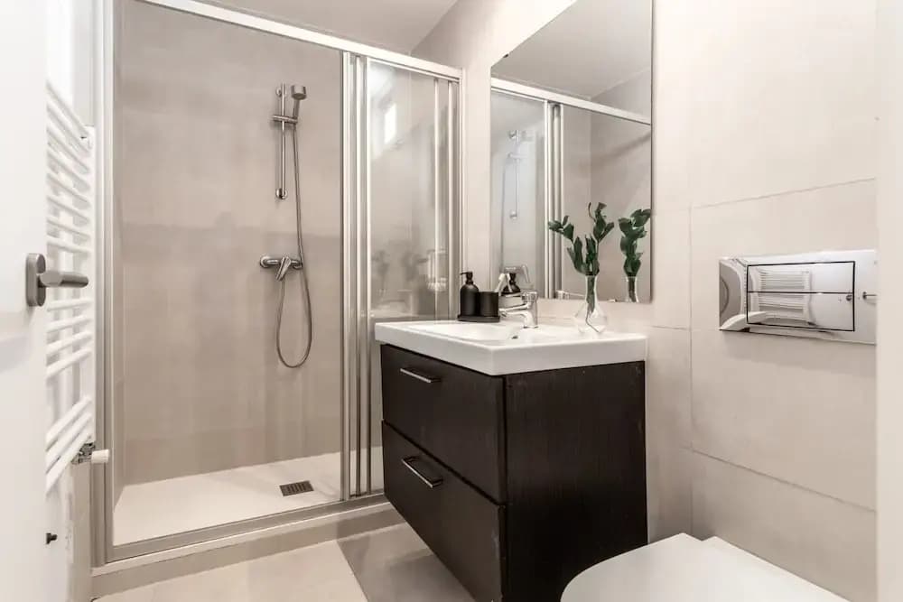 Oeste - 2 Bedrooms in Chueca - photo 7