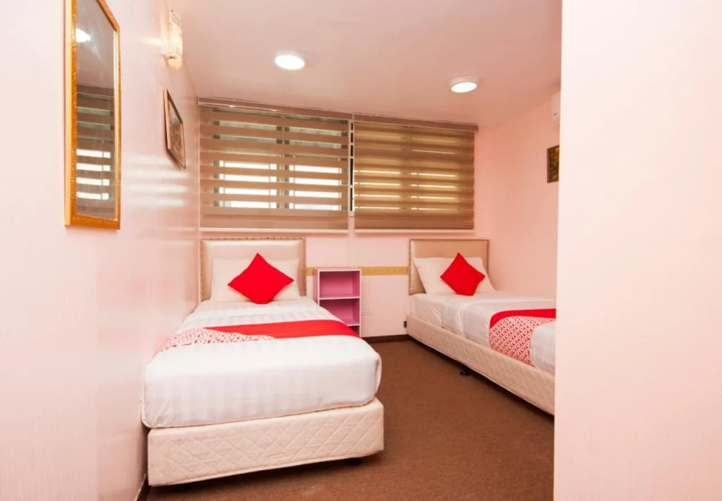 Bintang Square Hotel - photo 4