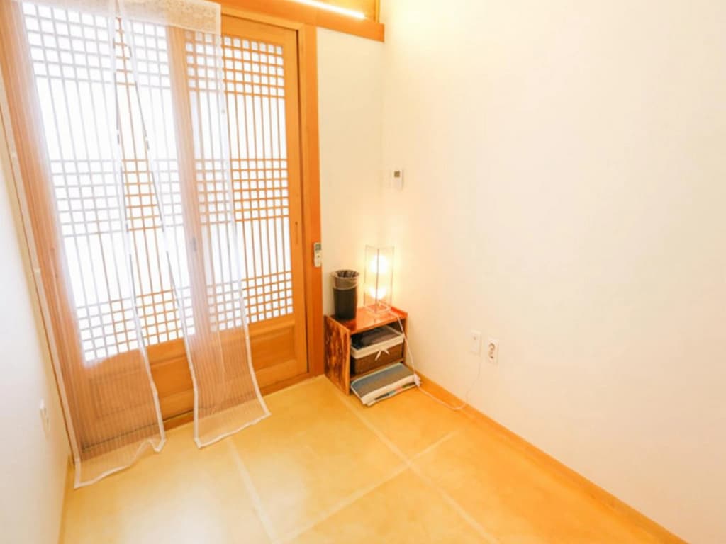 Dalzip Bukchon Hanok Guesthouse - photo 2