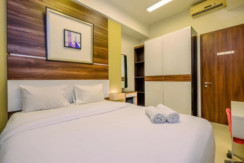 Homey Penthouse 3Br With Extra Room Kemang Village Apartment - photo 2