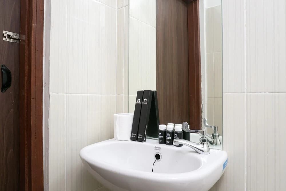 Minimalist Studio 1st Floor at Meruya 8 Puri Kembangan - photo 7