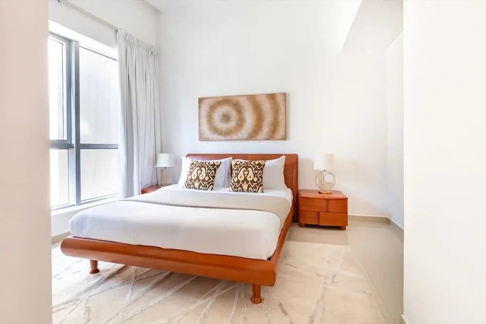 Flashy & Vibrant 1BR Apartment in Dubai Marina! - main photo