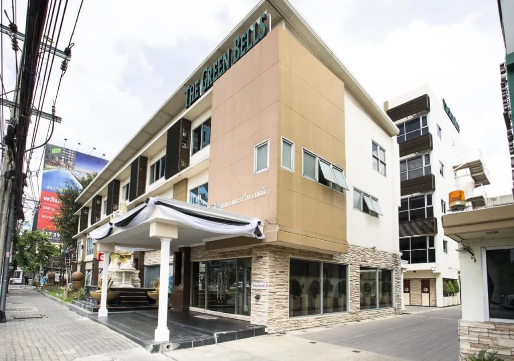 The Green Bells New Petchburi - photo 16