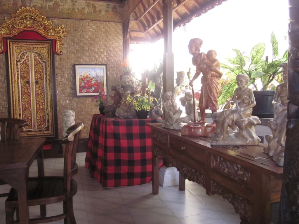 Putri Homestay - photo 2