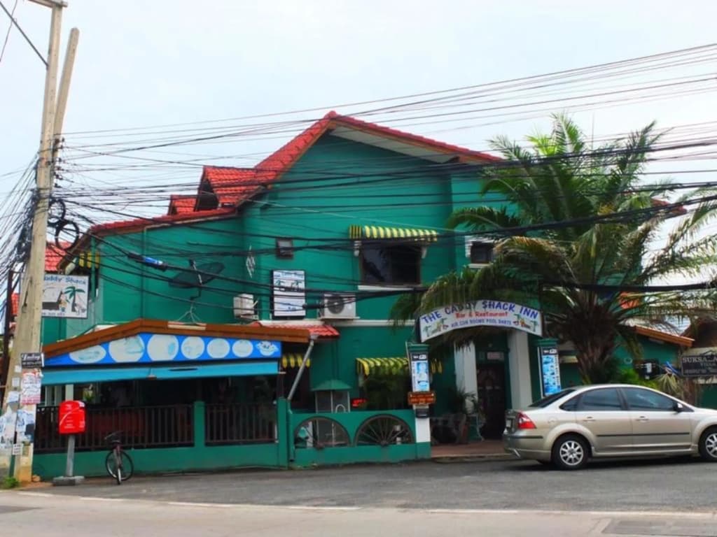 The Caddy Shack Inn - photo 8