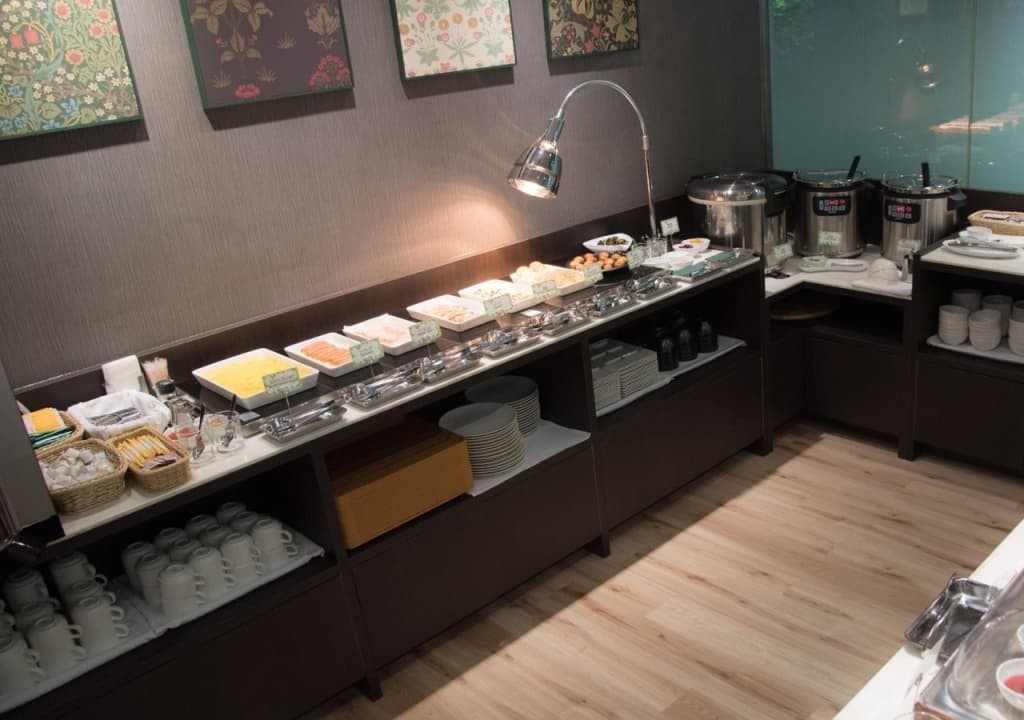 Best Western Osaka Tsukamoto - photo 22
